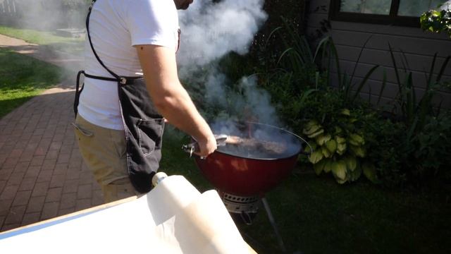 Баранья лопатка запечённая на гриле с мятным соусом. Французский мятный соус к мясу. смотреть онлайн