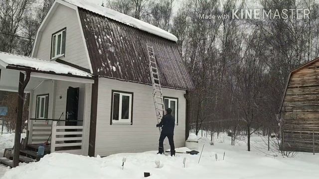 КАК ПОЧИСТИТЬ КРЫШУ ОТ СНЕГА. ТАК ТОЖЕ МОЖНО. смотреть онлайн