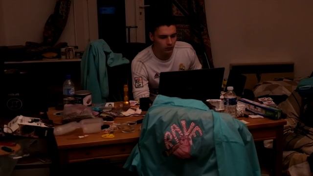 Le Secret Des Burgers RAVE