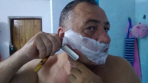 Бритьё опасной бритвой DORKO  SOLINGEN