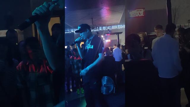 Bakhtin - Шум на районе смотреть онлайн