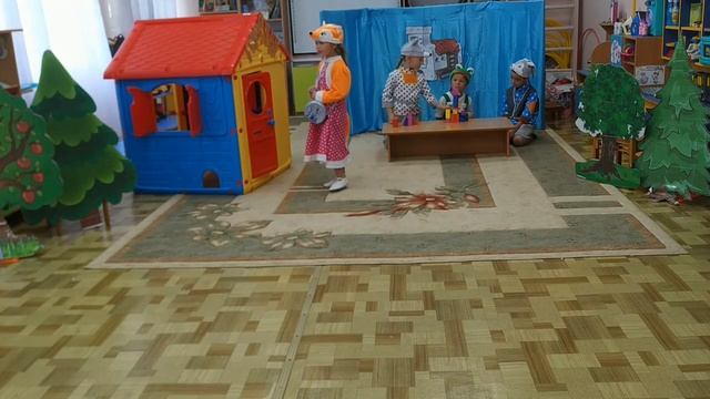 Театрализованное представление "Теремок" Подготовительная группа "Улыбка" смотреть онлайн