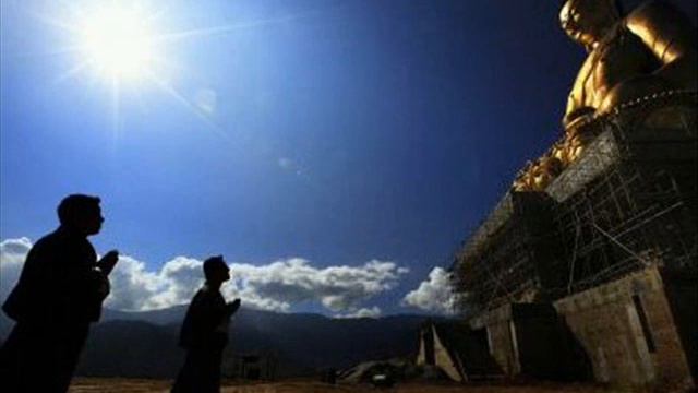Damian Estrada - Seven Years In Tibet
