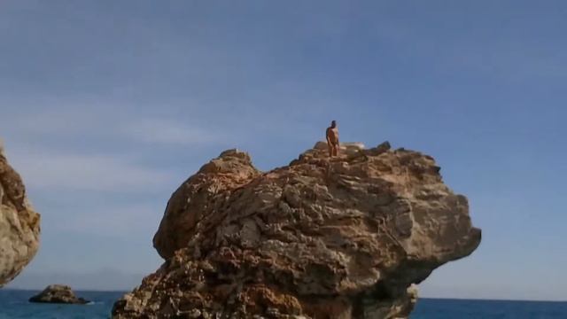 "Дикий" пляж в Бельдиби (Турция) смотреть онлайн
