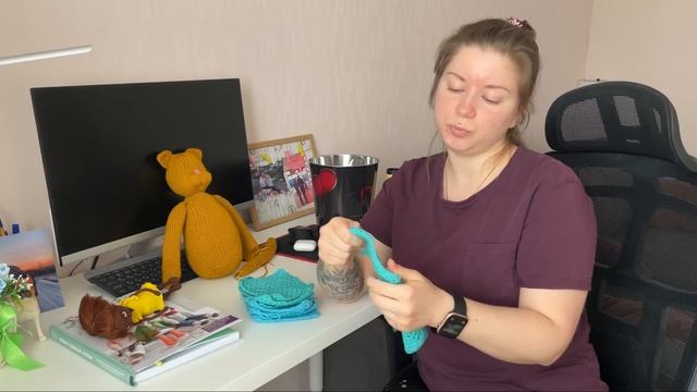 Месяц финишей. Плед квадратами. Игрушки спицами и крючком. Кардиган из кашемира. Лоро Пиана.