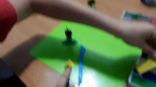 Леплю подсолнух из игры зомби против растений 2 часть смотреть онлайн