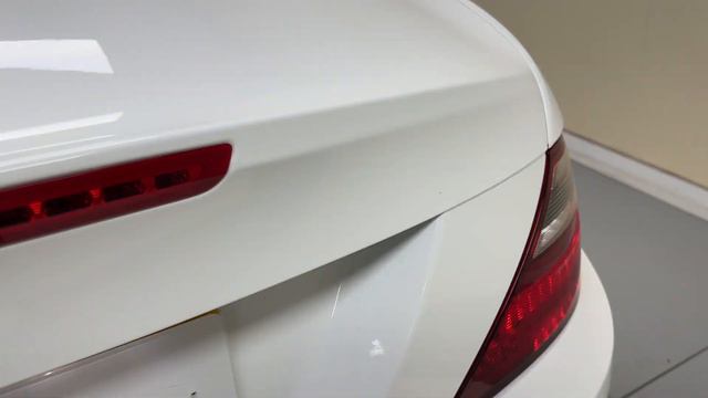 2015 15 Mercedes-Benz SLK 250 AMG Sport 2 door hardtop convertible. смотреть онлайн