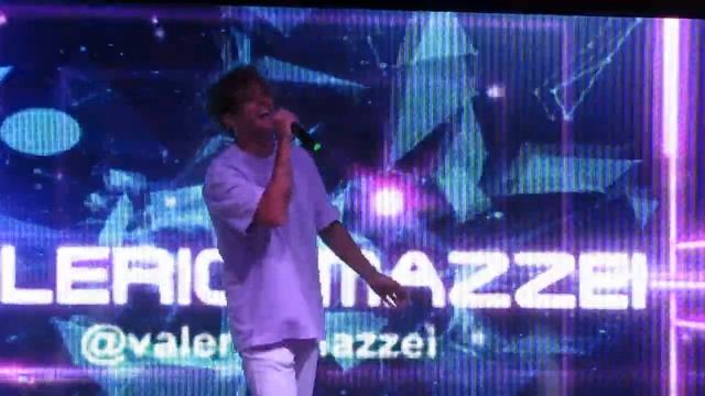 Valerio Mazzei canta Sigaretta (post caffè) - CERVIA смотреть онлайн