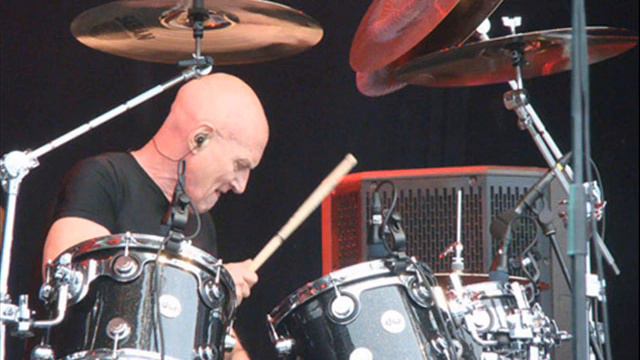 AC/DC - Thunderstruck Live @ Donington (Drum Track) смотреть онлайн