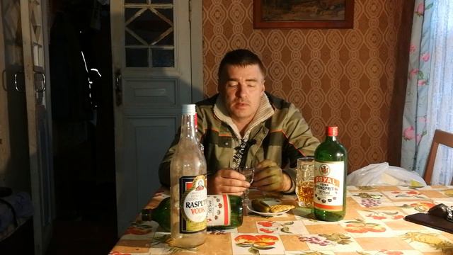 Деревенские хроники 1 ая серия. Вырубка сирени. Пьянство в деревне. Автономность в деревне. смотреть онлайн