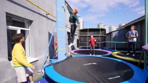 НИФИГА А4 ПРЫГНУЛ!Кто Последний Перестанет ПРЫГАТЬ на БАТУТЕ Челлендж !