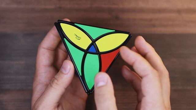 Clover Pyraminx | Самая Простая Обучалка смотреть онлайн