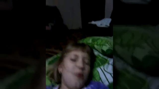 Как девочки ложатся спать.Ржач! смотреть онлайн