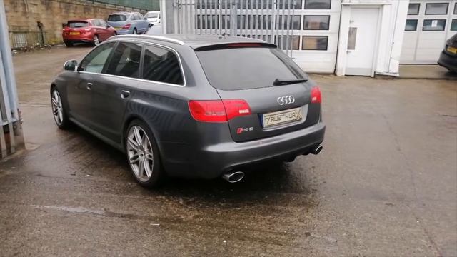 Audi RS6 C6 fitted with rear silencer deletes смотреть онлайн