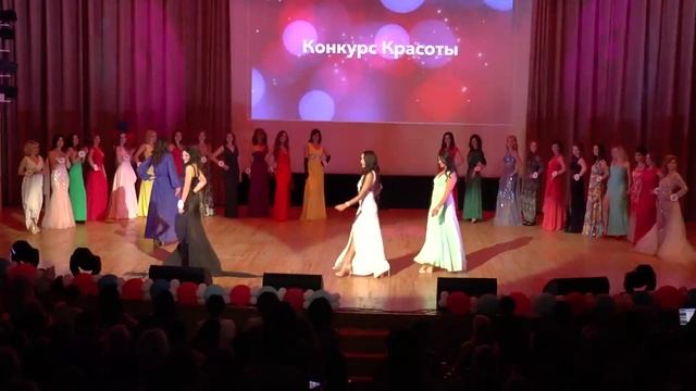 Как нужно правильно ходить. Дефиле. На тренинге П. Ракова