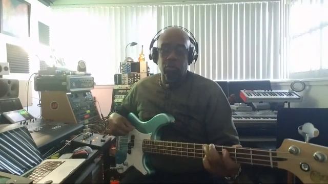 Cort GB54P &Tagima Woodstock TW-61 - Cheapeeze? смотреть онлайн