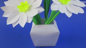 Как сделать вазу для бумажных цветов. Оригами ваза!