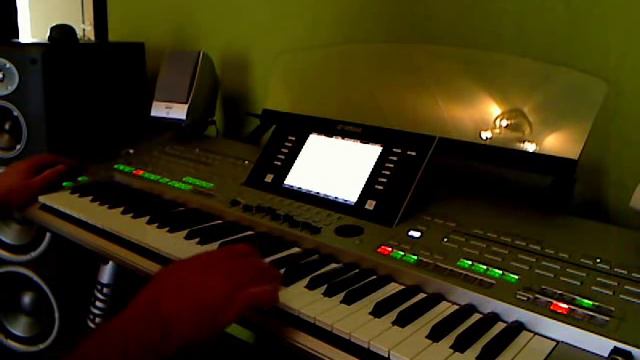 Mike Oldfield - Moonlight shadow Cover by Albert смотреть онлайн