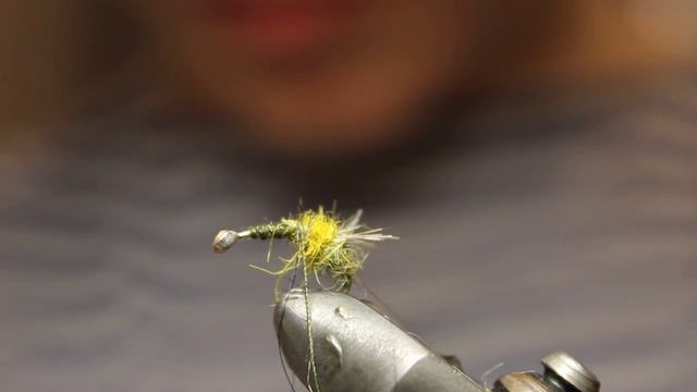 Мушка "Черт". Ловчая мушка на Хариуса и Ленка. Простая и рабочая. смотреть онлайн