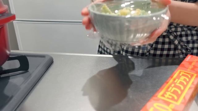 【食費1万円】平日5日間の自炊記録/厚揚げの肉巻き、ネギの焼きマリネ、長芋と小松菜の炒め物、オムハヤシ、簡単弁当?