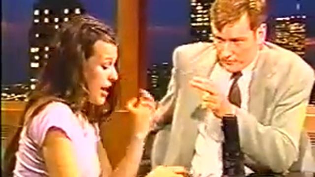 Milla Jovovich - Interview (1994)