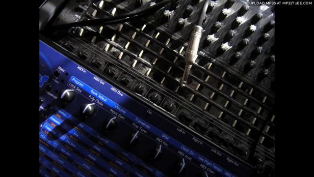 mixer feedback processing DSI Evolver (Autechre - VLetrmx21) смотреть онлайн