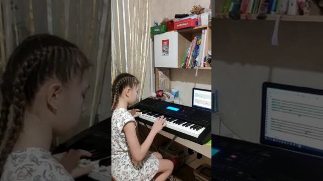 SOFT MOZART Winter Recital 2022 2023 Milana, 10 plays В лесу родилась ёлочка смотреть онлайн