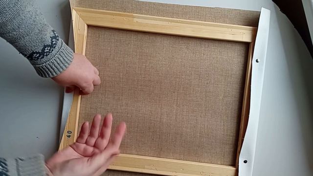 Как легко и быстро натянуть холст на подрамник и сэкономить место при хранении картин смотреть онлайн