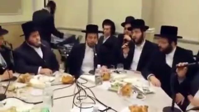 Хорошо поют