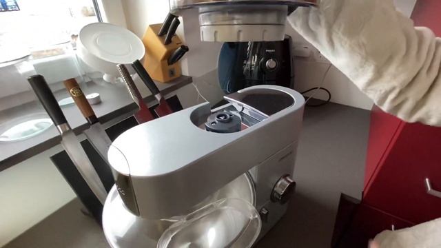 Kenwood Küchenmaschine Chef - Multizerkleinerer wechseln - Kenwood KMC 010 смотреть онлайн