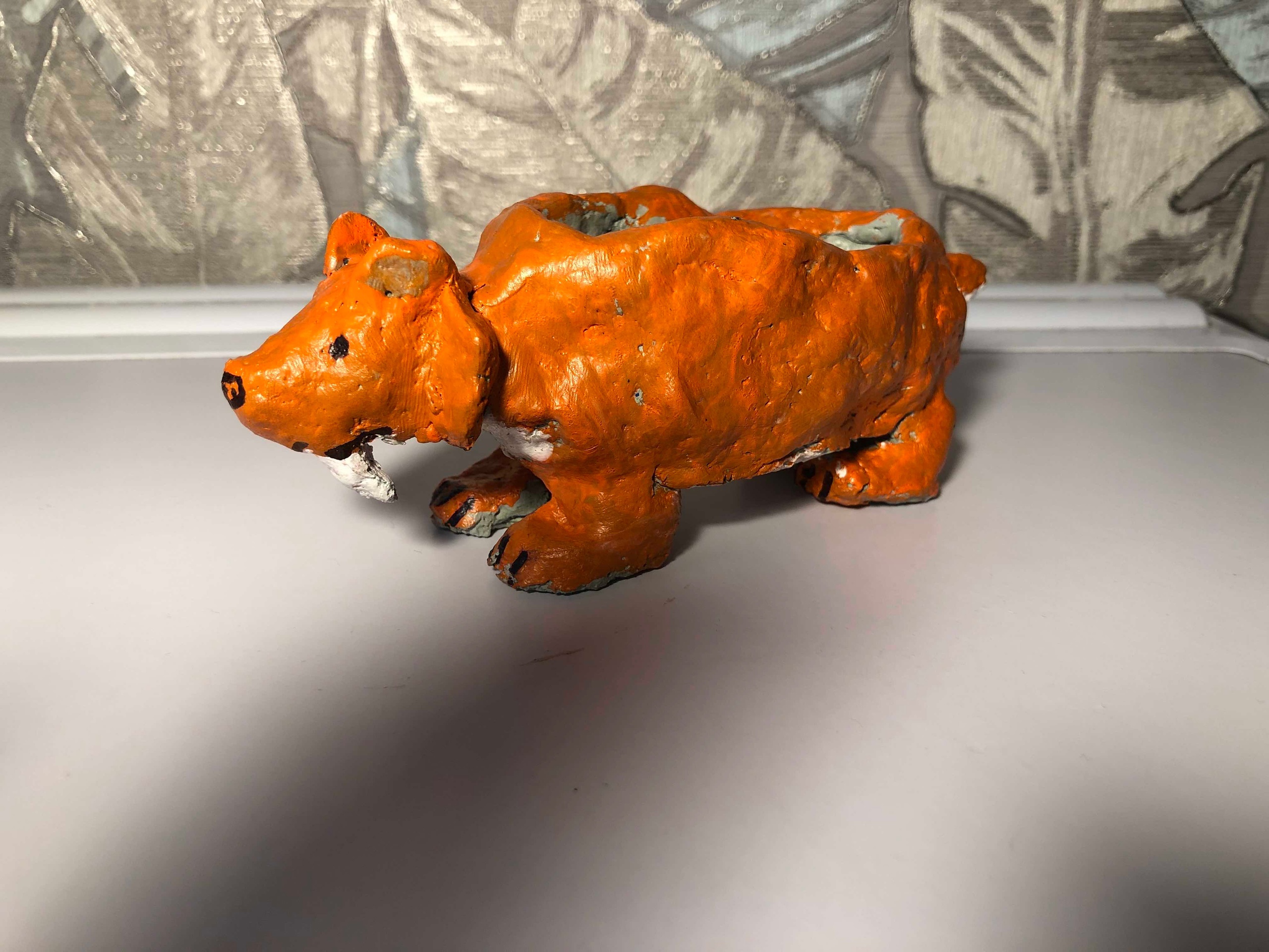 Крупнейшая саблезубая кошка - смилодон. Начало творческого процесса после выставки динозавров смотреть онлайн