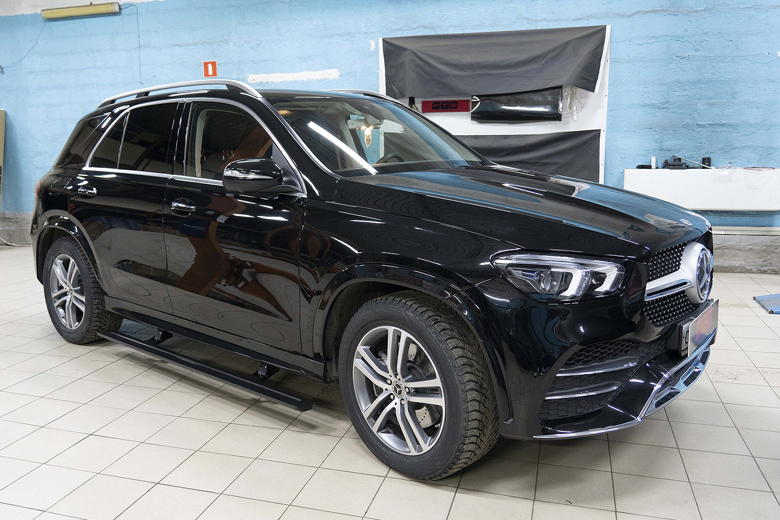 Mercedes-Benz GLE (W167) - Установка электропорогов ATS