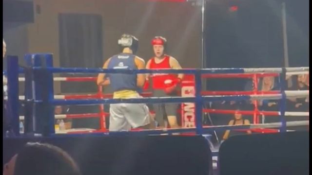 Joe Gibson boxing debut смотреть онлайн