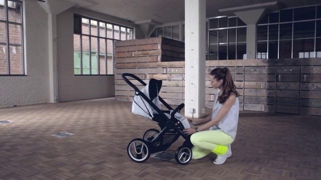 Mutsy EVO : adjusting the seat position смотреть онлайн