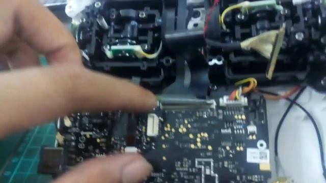 PROBLEM SOLVED REMOTE CONTROLLER DJI PHANTOM 4 PRO PLUS CAN'T CHARGE смотреть онлайн