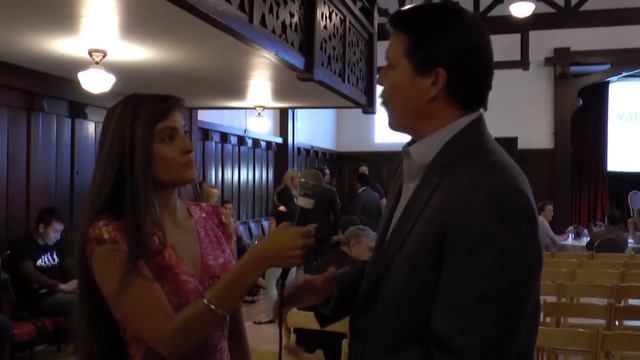 Reena Jadhav interviews Keith Krach, CEO of DocuSign- Vator Splash SF 2013 смотреть онлайн