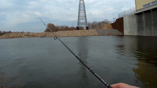 "Лучше бы рыба так клевала, чем ...". Весенний спиннинг, ловля на микроджиг. Отчет за 02.04.2017 смотреть онлайн