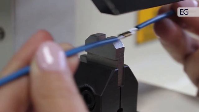 Автоматический станок для обжима кабеля EW-1545 смотреть онлайн