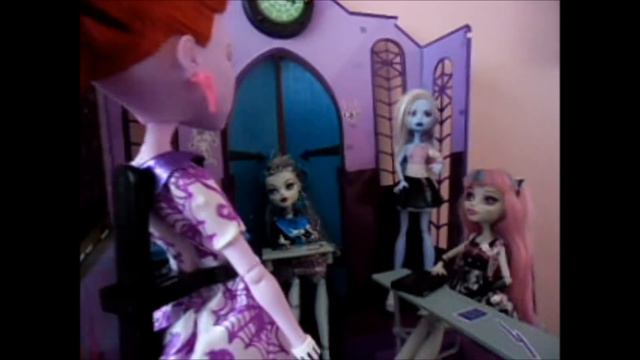 Vampire Diaries Version Monster High épisode 3 смотреть онлайн