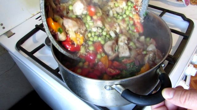 Чили А Ля Рус. Большая кастрюля Чили. Острая гречневая каша с мясом и овощами. смотреть онлайн