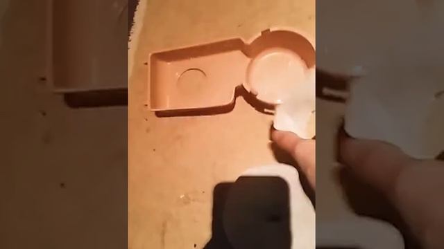 Как правильно чистить клетку смотреть онлайн