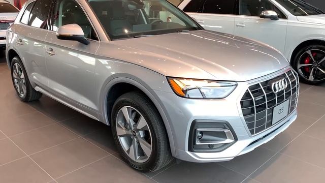 2021 Audi Q3 Komfort Vs 2021 Q5 Komfort Package Side By Side