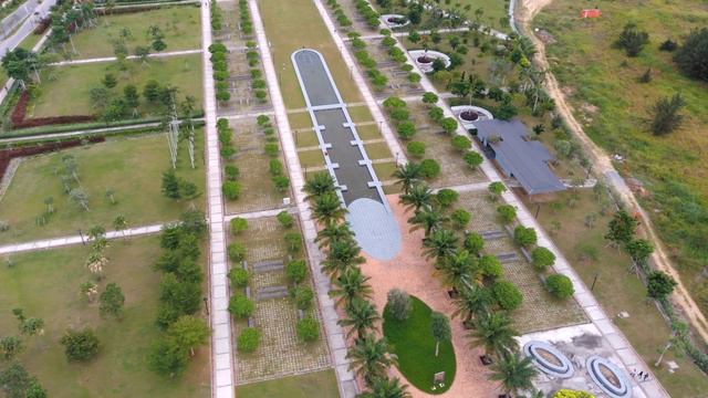 HUBSAN ZINO H117s 4K UHD drone -Part 4: Raw 4K video of park footage смотреть онлайн