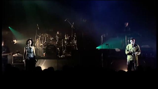 Massive Attack - Live at the AB (8 songs only) смотреть онлайн