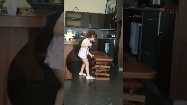 Песня про Катюшу исполняет Жануля смотреть онлайн