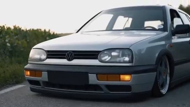Adrian's Static VW Golf MK3 смотреть онлайн
