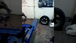 Suzuki Grand Vitara.Замена поддона и впускнова коллектора. Ремонт переда часть 3.