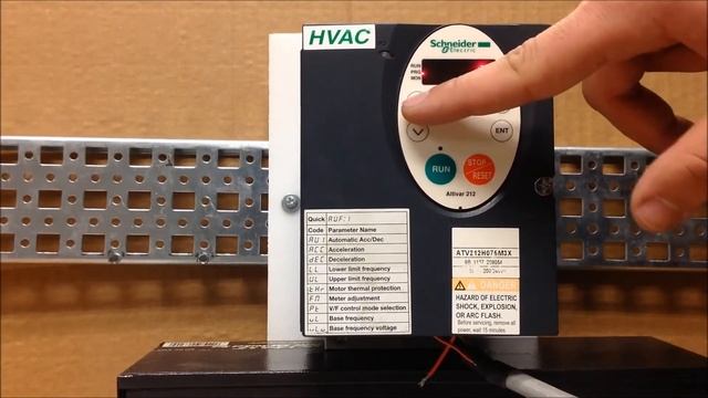 Configuring Automatic Restart Function on Altivar 212 | Schneider Electric Support смотреть онлайн