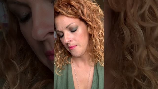 NUOVI ROUGE ELIXIR GLOSS YVES ROCHER смотреть онлайн