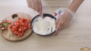 Слоечки с клубничкой и «Рикоттой» от «Егорлык Молоко» – очень по сезону?